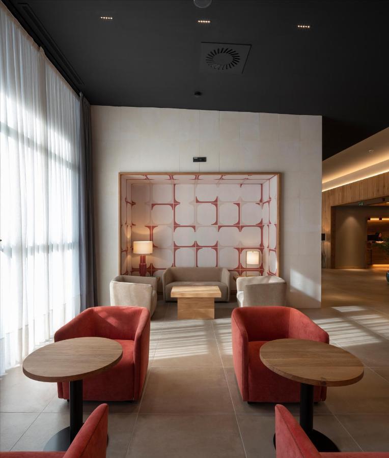 Hotel Ciudad De لوغرونيو المظهر الخارجي الصورة