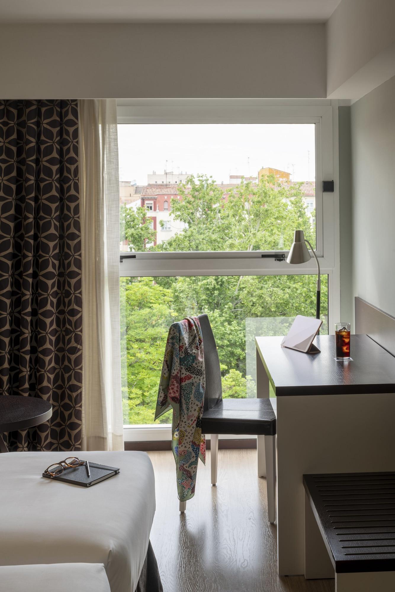 Hotel Ciudad De لوغرونيو المظهر الخارجي الصورة