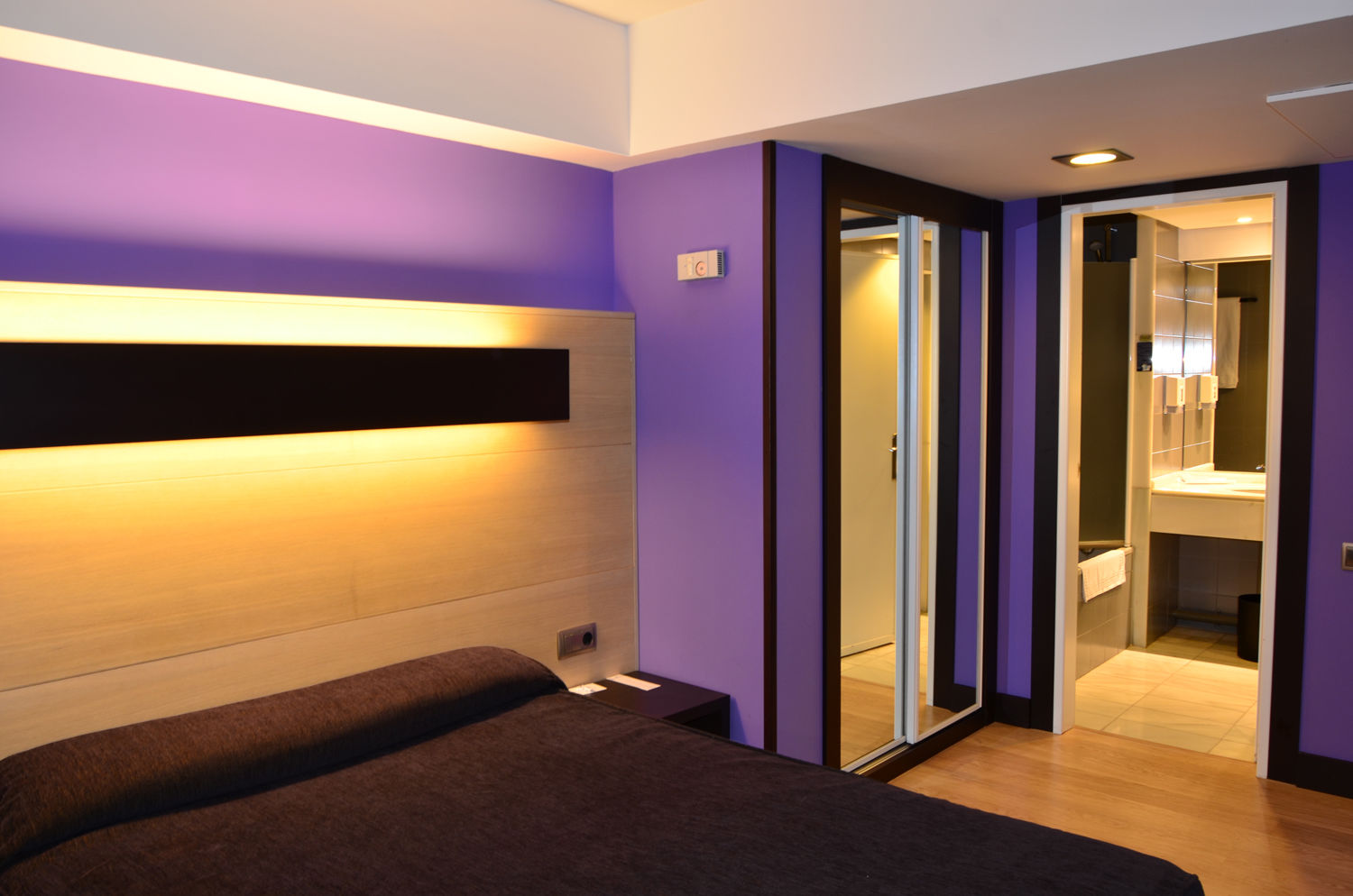 Hotel Ciudad De لوغرونيو المظهر الخارجي الصورة